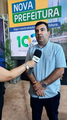 Presidente da CDL participar de assinatura da ordem de serviço para construção da nova Prefeitura